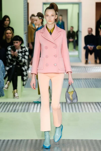 Look 2